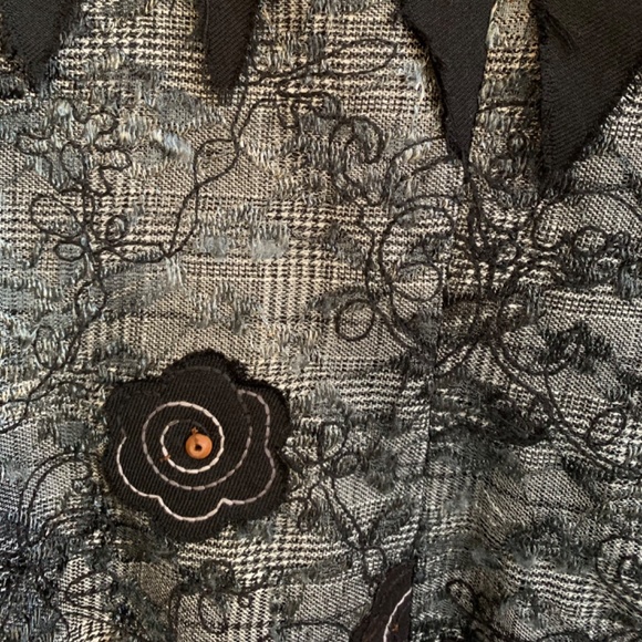 One-Of-Kind Vintage Blazer - Picture 13 of 16